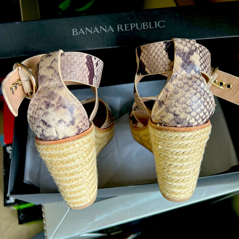 Banana Republic snake skin wedges
